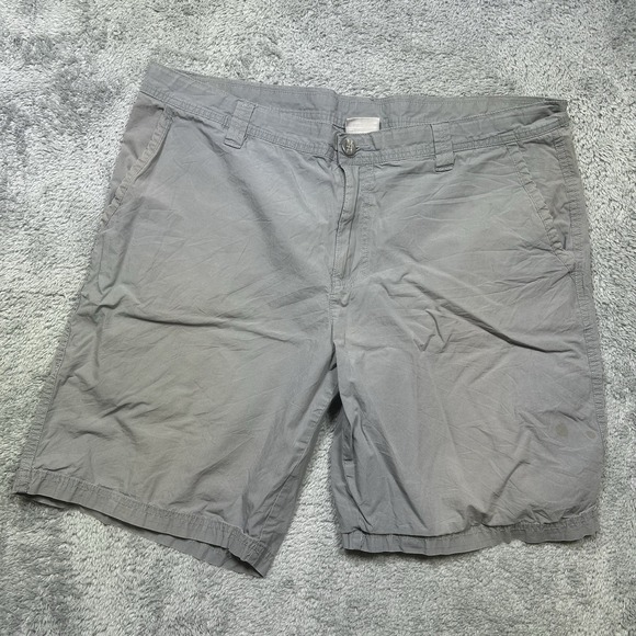 Columbia Other - Columbia Chino Shorts Men's Size‎ 38 Gray Pockets 10" Inseam *SPOTS